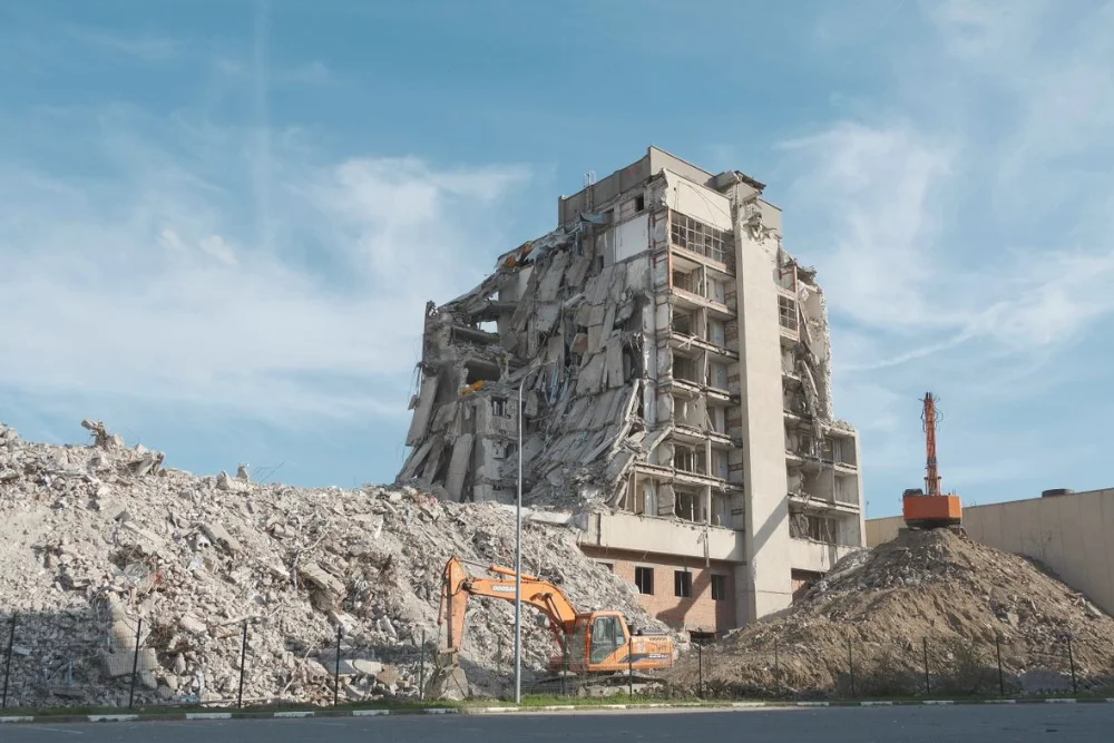 Kentsel dönüşüm kapsamında riskli yapının yıkımı ve yenilenmesi – Denizli